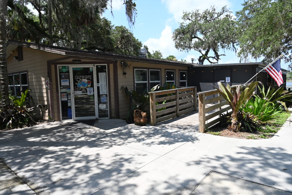 Mouthwatering Food and Gorgeous Views of the Intracoastal Waterway Make Captain’s BBQ a Must Visit