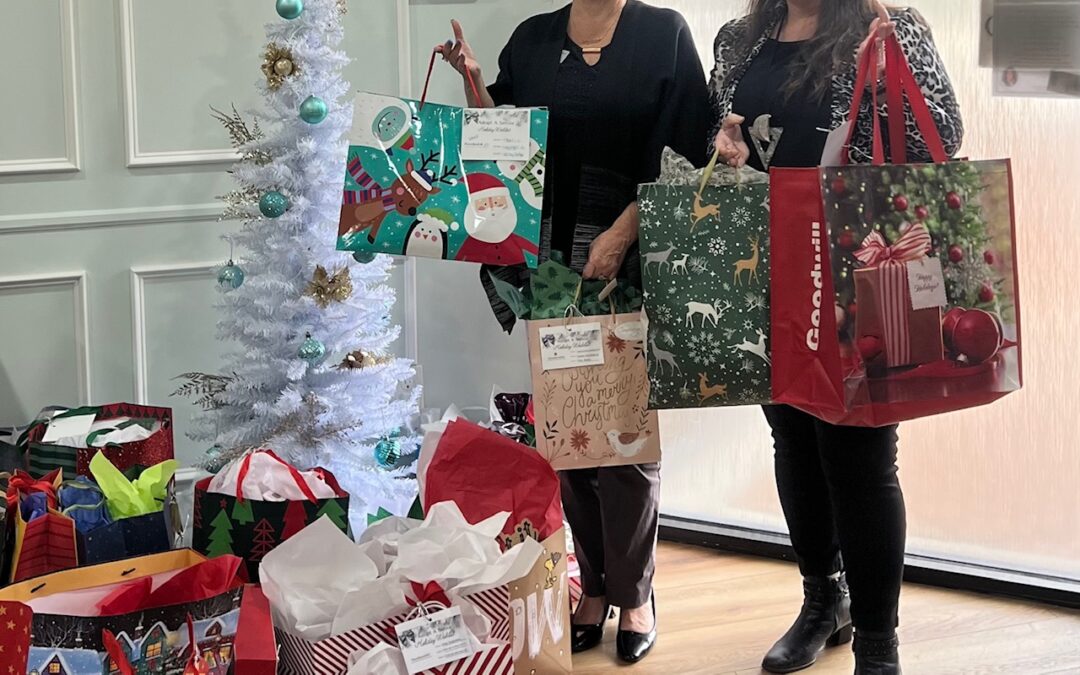 Local Leaders Unite to Bring Holiday Cheer to More Than 85 Seniors in Palm Coast